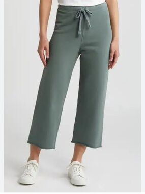 FRANK & EILEEN Crop Wide leg drawstring sweatpants olive grayish color.